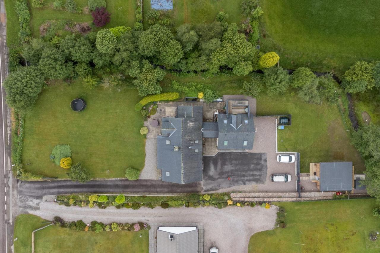 Allt Mor Rentals - Chalet With Hot Tub, And Studio Apartment No Hot Tub Roybridge Exterior photo